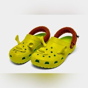 Shrek crocs men size 9/ W11